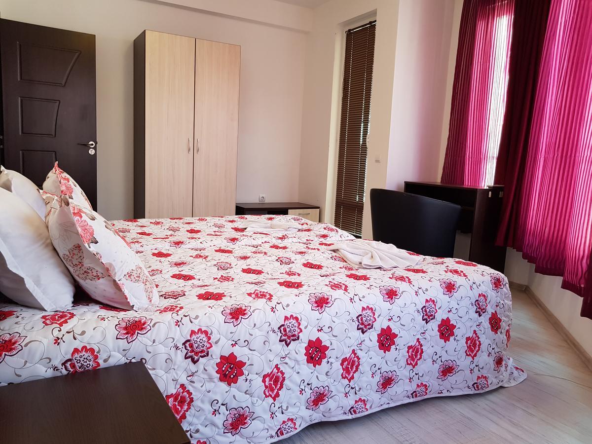 Family Aparthotel Vintegra Burgas City Exterior foto